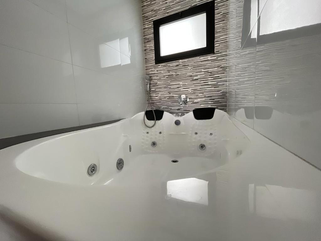 Lev Eilat Suites ภายนอก รูปภาพ