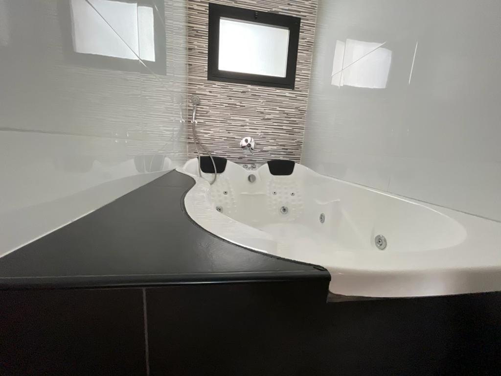 Lev Eilat Suites ภายนอก รูปภาพ